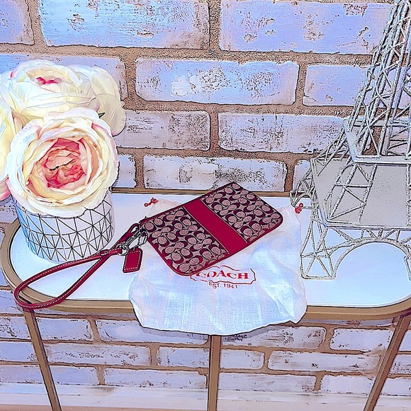 Vintage New Coach Red Signature Logo Leather & Canvas Wristlet with Duster Bag. - Picture 10 of 13